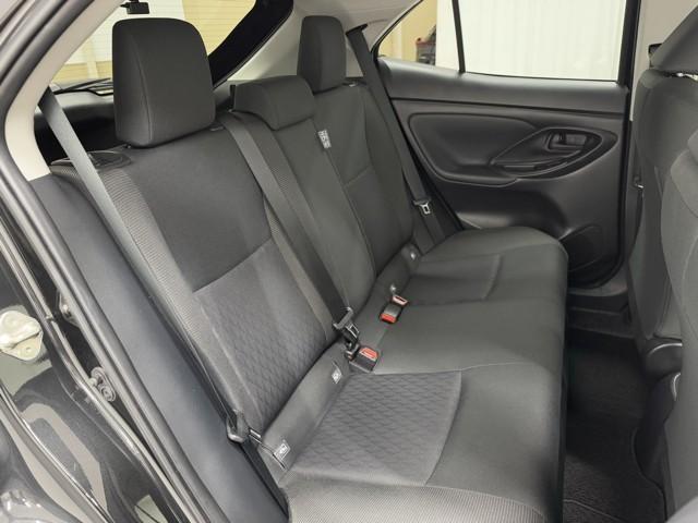 ヤリスクロス ハイブリッドＧ　ＴＳＳ　１００Ｖ　イモビライザー　バックモニタ－　記録簿有　エアコン　ＬＥＤヘッドライト　インテリキー　パワーウィンド　ワンオーナ　Ｗエアバック　オートクルーズ　メディアプレイヤー接続　キーフリー（14枚目）