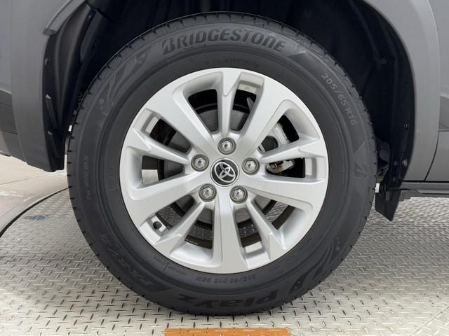 ヤリスクロス ハイブリッドＧ　ＴＳＳ　１００Ｖ　イモビライザー　バックモニタ－　記録簿有　エアコン　ＬＥＤヘッドライト　インテリキー　パワーウィンド　ワンオーナ　Ｗエアバック　オートクルーズ　メディアプレイヤー接続　キーフリー（17枚目）