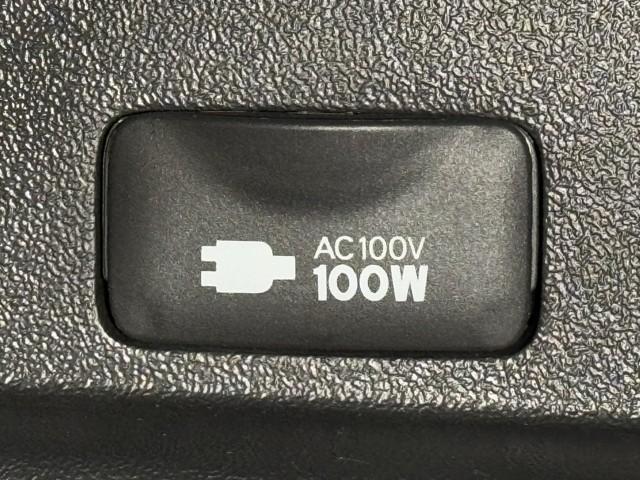 ハイエースバン ロングスーパーＧＬ　フルフラット　リアカメラ　ＳＲＳ　Ｗエアコン　横滑り防止装置付　盗難防止機能　キーレス　スマートエントリー　ＤＶＤ視聴可　エアコン　パワステ　ナビＴＶ　ＥＴＣ　ミュージックプレイヤー接続可　ＡＢＳ（12枚目）