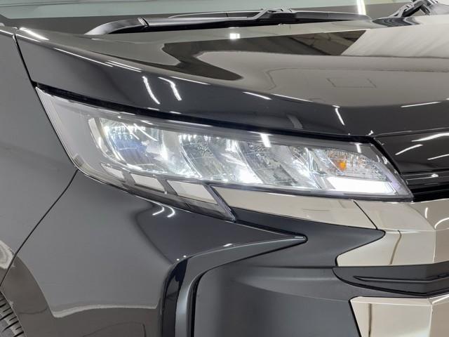 ノア ハイブリッドＳ－Ｇ　両電動ドア　衝突回避ブレーキ　ダブルエアコン　イモビ　クルコン　バックガイドモニター　横滑り防止装置　ＬＥＤヘッドライト　ドライブレコーダー　キーレス　スマートキー　３列シート　アイドリングストップ（17枚目）