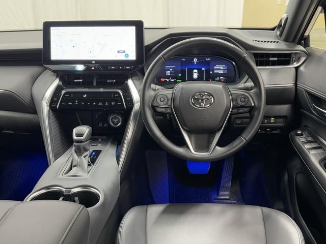 ハリアーハイブリッド Ｚ　パノラミックルーフ　地上デジタル　衝突被害軽減　サイドエアバッグ　ＬＥＤランプ　Ｂモニタ　クルコン　ナビＴＶ　１オーナー　アイドリングストップ　横滑り防止装置　スマートキー　盗難防止システム　ＡＢＳ（4枚目）