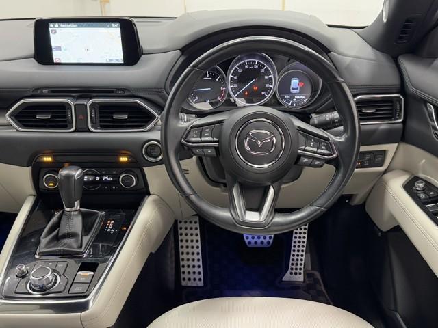 CX-8 XD Lパッケージ クルコン 定期点検記録簿 DVD再生機能 本革シート パワーシート バックカメラ付き LEDヘッドライト 4WD ETC リアエアコン スマートキー キーレスエントリ ドラレコ PS 盗難防止装置(4枚目)