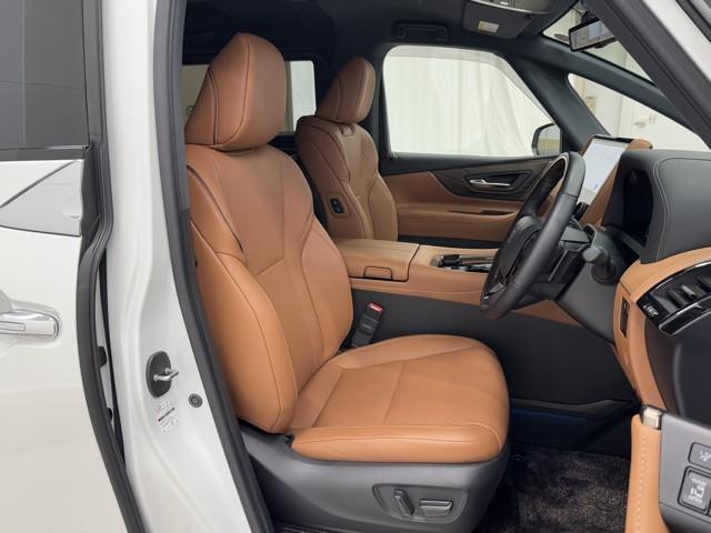 ヴェルファイアハイブリッド エグゼクティブラウンジ　サンルーフ　革シート　両側パワースライドドア　アルミホイール　オートクルーズコントロール　ＤＶＤ再生　スマートキー　ドラレコ　記録簿　３列シート　キーレスエントリー　ＥＴＣ　メモリーナビ　エアバッグ（15枚目）