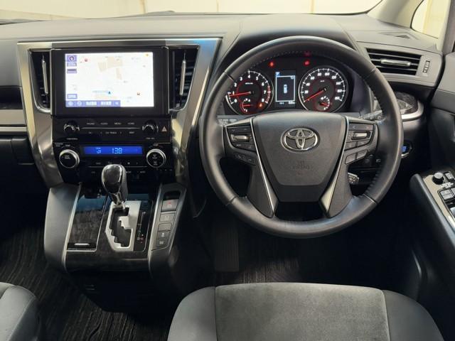 アルファード ２．５Ｓ　両側電動パワースライドドア　サンル－フ　地上デジタル　Ｗエアコン　フルオートエアコン　盗難防止システム　横滑り防止　ＡＷ　クルーズＣ　ナビ＆ＴＶ　パワーステアリング　メモリナビ　点検記録簿　エアバック（4枚目）