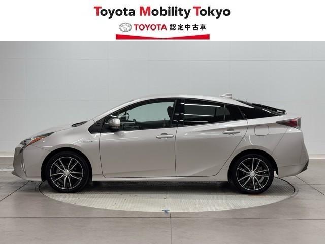 プリウス Aプレミアム 横滑り防止装置 1オーナー 四駆 フルセグテレビ 100V電源 本革シート ドライブレコーダー ナビTV パワーシート スマートエントリー メモリナビ LEDライト アルミ キーレス バックモニター(3枚目)