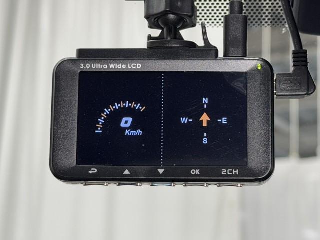 プリウス Aプレミアム 横滑り防止装置 1オーナー 四駆 フルセグテレビ 100V電源 本革シート ドライブレコーダー ナビTV パワーシート スマートエントリー メモリナビ LEDライト アルミ キーレス バックモニター(10枚目)