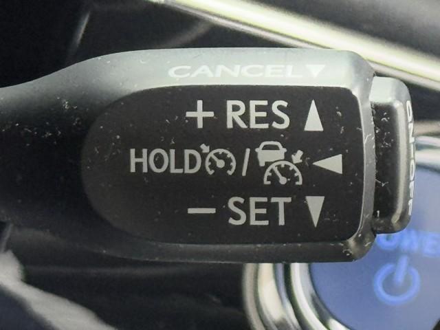 プリウス Aプレミアム 横滑り防止装置 1オーナー 四駆 フルセグテレビ 100V電源 本革シート ドライブレコーダー ナビTV パワーシート スマートエントリー メモリナビ LEDライト アルミ キーレス バックモニター(11枚目)