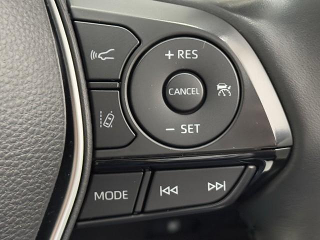 クラウンハイブリッド ＲＳアドバンス　地デジ　衝突被害軽減装置　ドライブレコーダ　黒革シート　ＬＥＤヘットライト　後カメラ　クルコン　ＡＣ　Ｐシート　エアバッグ　ナビＴＶ　セキュリティーアラーム　１００Ｖ充電　キーフリー　スマートキ（11枚目）