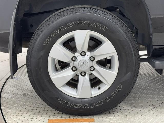 ランドクルーザープラド ＴＸ　Ｌパッケージ　整備記録簿　横滑り防止機能　Ｂカメ　ナビＴＶ　衝突被害軽減　ワンオーナ　アルミ　運転席パワーシート　フルタイム４ＷＤ　本皮シート　クルコン　メモリーナビ　ＥＴＣ車載器　キーフリー　カーテンエアバッグ（19枚目）