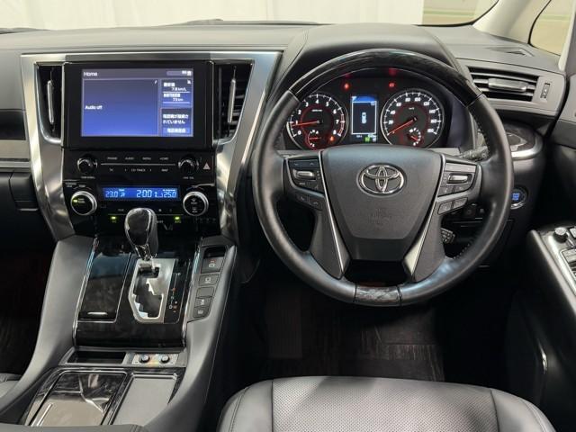 アルファード 2.5S Cパッケージ 両電動ドア Bモニタ 定期点検記録簿 リアオートエアコン 横滑り防止 クルコン AC100V電源 セキュリティ ETC車載器 LEDヘッドライト スマートキー エアコン パワーステ ドライブレコーダー(4枚目)