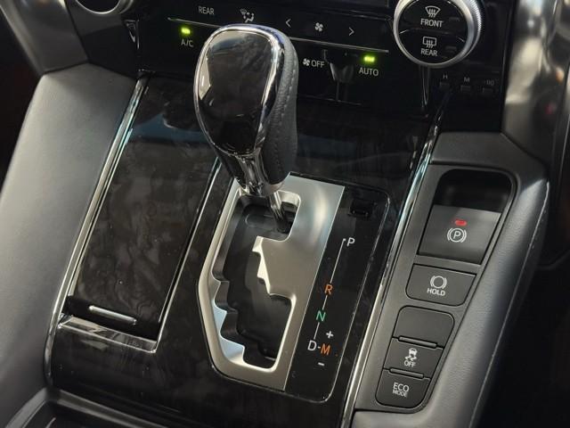 アルファード 2.5S Cパッケージ 両電動ドア Bモニタ 定期点検記録簿 リアオートエアコン 横滑り防止 クルコン AC100V電源 セキュリティ ETC車載器 LEDヘッドライト スマートキー エアコン パワーステ ドライブレコーダー(10枚目)