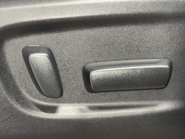 アルファード 2.5S Cパッケージ 両電動ドア Bモニタ 定期点検記録簿 リアオートエアコン 横滑り防止 クルコン AC100V電源 セキュリティ ETC車載器 LEDヘッドライト スマートキー エアコン パワーステ ドライブレコーダー(15枚目)