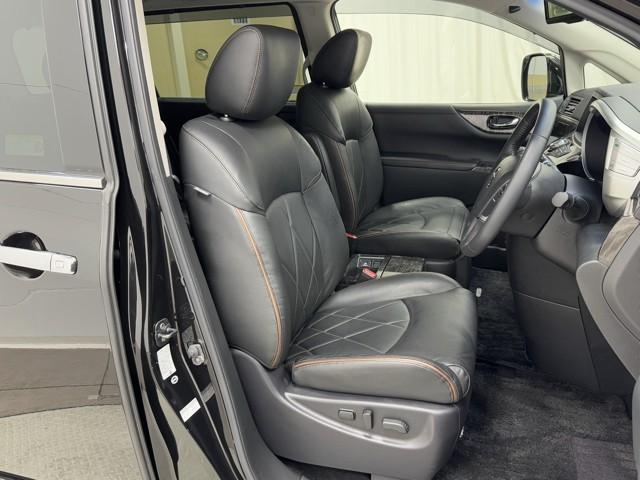 エルグランド ２５０ハイウェイスタープレミアム　ＥＴＣ　バックモニター　ＬＥＤヘッドライト　フルセグ　アルミ　後席モニター　ＣＤ　ＤＶＤ　オートエアコン（15枚目）