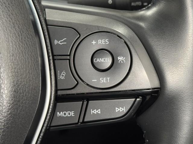 ハリアーハイブリッド Z レザーパッケージ パノラマサンルーフ 地デジ 横滑防止 盗難防止システム Bモニター 革 LEDライト パワーウィンドウ クルコン スマートキ- 助手席エアバック パワーシート エアバッグ 点検記録簿 オートエアコン(9枚目)