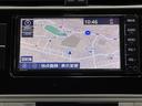 ランドクルーザープラド ＴＸ　Ｌパッケージ　整備記録簿　横滑り防止機能　Ｂカメ　ナビＴＶ　衝突被害軽減　ワンオーナ　アルミ　運転席パワーシート　フルタイム４ＷＤ　本皮シート　クルコン　メモリーナビ　ＥＴＣ車載器　キーフリー　カーテンエアバッグ（5枚目）
