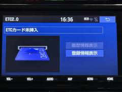 ナビ画面に連動したＥＴＣを装備しています。　過去に利用した利用料金も一目で分かって、とっても便利です。　ＥＴＣの抜き忘れ、挿し忘れも警告してくれるので安心ですね。 7