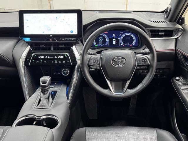 ハリアーＰＨＥＶ Ｚ　エアロ　ＡＣ１００Ｖ　地デジＴＶ　ＬＥＤヘッド　ドラレコ　黒革シート　４ＷＤ車　電動シート　盗難防止装置　オートクルーズ　ナビＴＶ　ミュージックプレイヤー接続可　エアコン　ＥＴＣ　メモリーナビ　記録簿（4枚目）