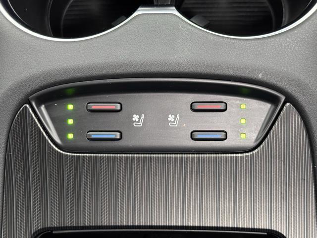 ハリアーＰＨＥＶ Ｚ　エアロ　ＡＣ１００Ｖ　地デジＴＶ　ＬＥＤヘッド　ドラレコ　黒革シート　４ＷＤ車　電動シート　盗難防止装置　オートクルーズ　ナビＴＶ　ミュージックプレイヤー接続可　エアコン　ＥＴＣ　メモリーナビ　記録簿（11枚目）