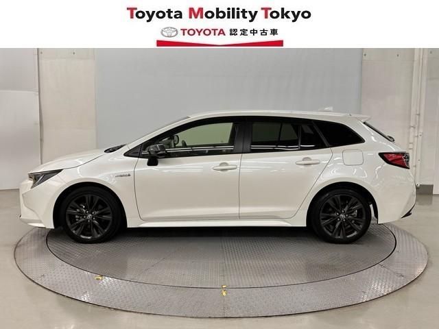 カローラツーリング ハイブリッド　ダブルバイビー　追突軽減ブレーキ　バックモニタ　横滑防止　スマキー　ＬＥＤライト　デュアルエアバッグ　エアコン　オートクルーズ　サイドエアバッグ　ＥＴＣ付　ナビ　ＰＳ　キーフリー　ＡＢＳ　エアバック　メモリ－ナビ（3枚目）