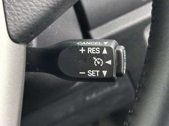 ヴォクシー ZS 両電動スライドドア 地デジ 盗難防止システム オートエアコン ダブルエアバッグ DVD再生可 ドライブレコーダー ETC LEDヘッドライト キーレスエントリー メモリーナビ オートクルーズ ナビTV(13枚目)