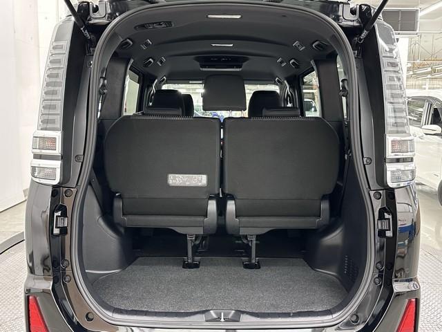 ヴォクシー ZS 両電動スライドドア 地デジ 盗難防止システム オートエアコン ダブルエアバッグ DVD再生可 ドライブレコーダー ETC LEDヘッドライト キーレスエントリー メモリーナビ オートクルーズ ナビTV(18枚目)