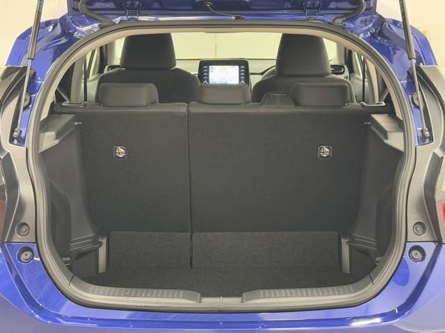 アクア X 踏み間違い防止 100V イモビ ナビ&TV ドライブレコーダー フルセグ 点検記録簿 LEDヘッドライト スマートキー 横滑り防止機能 キーレスエントリー アルミホイール オートクルーズ ETC(17枚目)