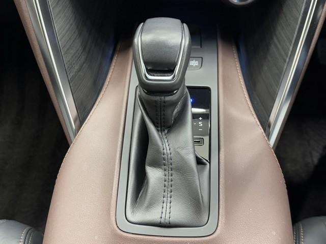 ハリアーハイブリッド Ｚ　レザーパッケージ　ナビＴＶ　ＬＥＤライト　本革　エアコン　横滑り防止　ドラレコ付　クルーズコントロール　Ｐシート　メディアプレイヤー接続　キーレスエントリー　フルセグテレビ　アルミ　１オーナー　４ＷＤ　ＥＴＣ　ＡＢＳ（9枚目）