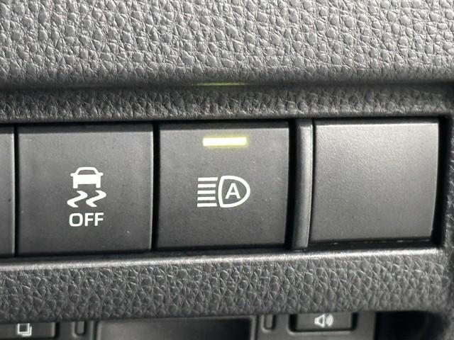 ハリアーハイブリッド Z レザーパッケージ ナビTV エアロ 寒冷地仕様 AC100V電源 LEDライト 本革 エアコン 横滑り防止 ドラレコ付 クルーズコントロール Pシート ガラスルーフ メディアプレイヤー接続 キーレスエントリー アルミ(13枚目)