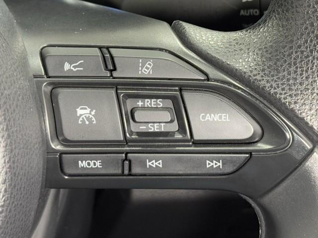 アクア X 踏み間違い防止 100V イモビ ドライブレコーダー ナビ 点検記録簿 LEDヘッドライト スマートキー 横滑り防止機能 キーレスエントリー アルミホイール オートクルーズ オートエアコン ETC(10枚目)