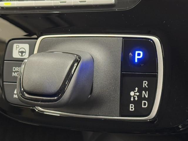 アクア X 踏み間違い防止 100V イモビ ドライブレコーダー ナビ 点検記録簿 LEDヘッドライト スマートキー 横滑り防止機能 キーレスエントリー アルミホイール オートクルーズ オートエアコン ETC(11枚目)