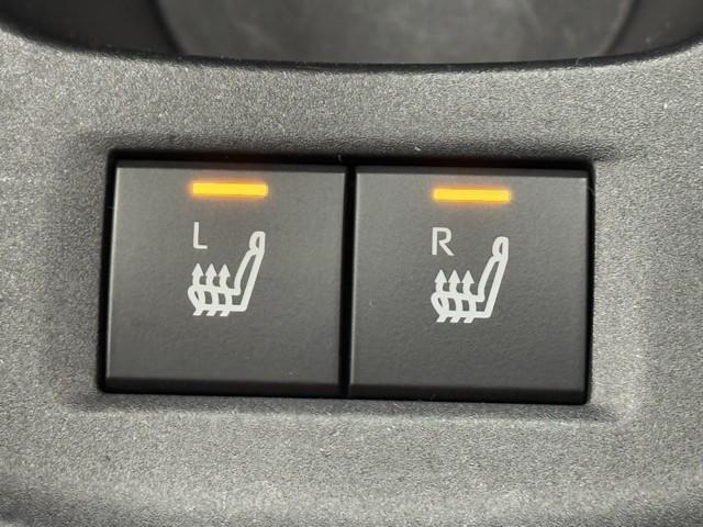 アクア X 踏み間違い防止 100V イモビ ドライブレコーダー ナビ 点検記録簿 LEDヘッドライト スマートキー 横滑り防止機能 キーレスエントリー アルミホイール オートクルーズ オートエアコン ETC(13枚目)