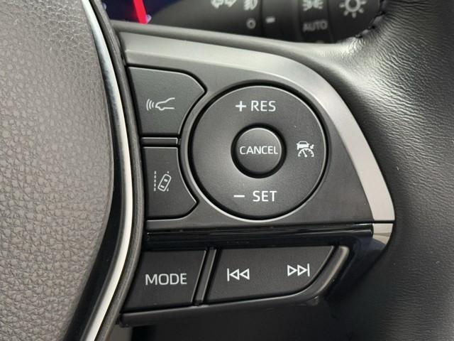 クラウンハイブリッド RS リミテッド LEDヘッドライト サイドエアバッグ 盗難防止システム Pシート Bカメラ エアバッグ 本革シート DVD ABS クルーズコントロール キーレス フルセグ スマートキー アルミホイール メモリーナビ(11枚目)