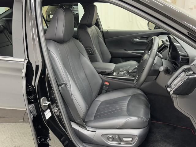 クラウンハイブリッド RS リミテッド LEDヘッドライト サイドエアバッグ 盗難防止システム Pシート Bカメラ エアバッグ 本革シート DVD ABS クルーズコントロール キーレス フルセグ スマートキー アルミホイール メモリーナビ(15枚目)