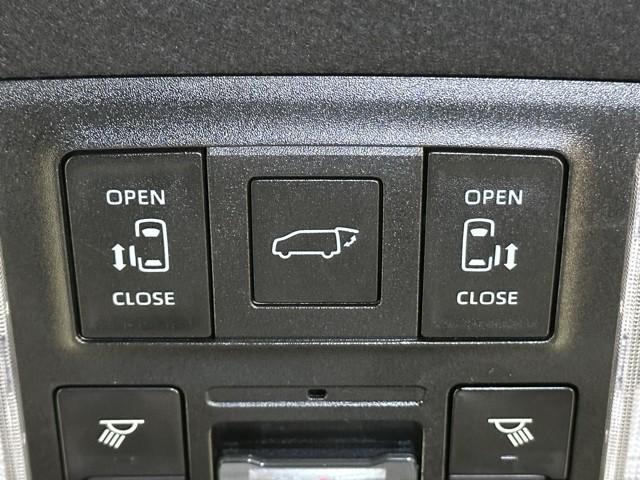 ヴォクシー ハイブリッドS-Z パワーウィンドウ DVD再生機能 インテリキー 横滑防止装置 地デジTV アクティブクルーズコントロール 1オナ フルオートエアコン リアカメラ エアバッグ ABS 100V充電 ナビTV WAC(15枚目)