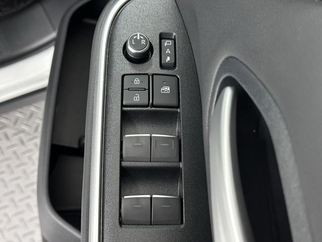 ヴォクシー ハイブリッドS-Z パワーウィンドウ DVD再生機能 インテリキー 横滑防止装置 地デジTV アクティブクルーズコントロール 1オナ フルオートエアコン リアカメラ エアバッグ ABS 100V充電 ナビTV WAC(16枚目)