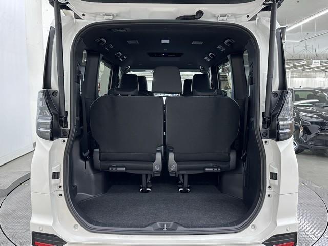 ヴォクシー ハイブリッドS-Z パワーウィンドウ DVD再生機能 インテリキー 横滑防止装置 地デジTV アクティブクルーズコントロール 1オナ フルオートエアコン リアカメラ エアバッグ ABS 100V充電 ナビTV WAC(19枚目)