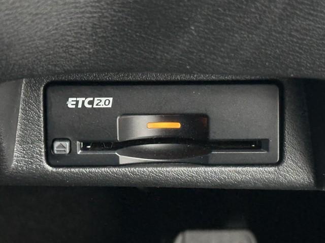 とっても便利なＥＴＣを装備しています。　ＥＴＣを利用して、高速道路を楽々ドライブしましょう。　渋滞緩和にも繋がってエコ！？にも繋がります。