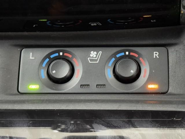 アルファード ２．５Ｓ　Ｃパッケージ　両電動ドア　Ｂモニタ　地デジ　１オーナー　ＤＶＤ再生可能　リアオートエアコン　ナビテレビ　横滑り防止　クルコン　ＡＣ１００Ｖ電源　セキュリティ　ＥＴＣ車載器　ＬＥＤヘッドライト　スマートキー　エアコン（15枚目）