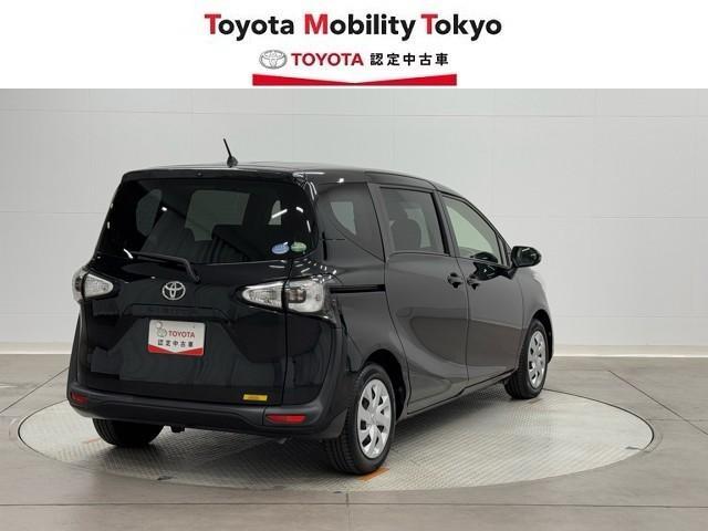 シエンタ Ｇ　ナビ・ＴＶ　スマートキープッシュスタート　アイドリングＳ　１オ－ナ－　リアカメラ　地デジフルセグ　定期点検記録簿　フルオートエアコン　パワーウィンド　ＥＴＣ　運転席エアバック　パワステ　ＤＶＤ再生可（8枚目）