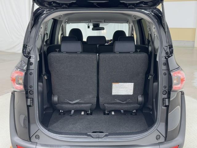 シエンタ Ｇ　ナビ・ＴＶ　スマートキープッシュスタート　アイドリングＳ　１オ－ナ－　リアカメラ　地デジフルセグ　定期点検記録簿　フルオートエアコン　パワーウィンド　ＥＴＣ　運転席エアバック　パワステ　ＤＶＤ再生可（17枚目）