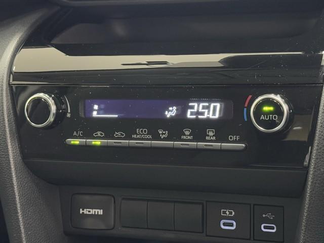 ヤリスクロス Ｇ　ＥＴＣ装備　リヤカメラ　点検記録簿　スマートエントリー　イモビライザー　オートエアコン　アルミホイール　キーレス　パワーウィンドウ　クルコン　ＡＢＳ　ドライブレコーダー　エアバッグ　パワーステアリング（7枚目）