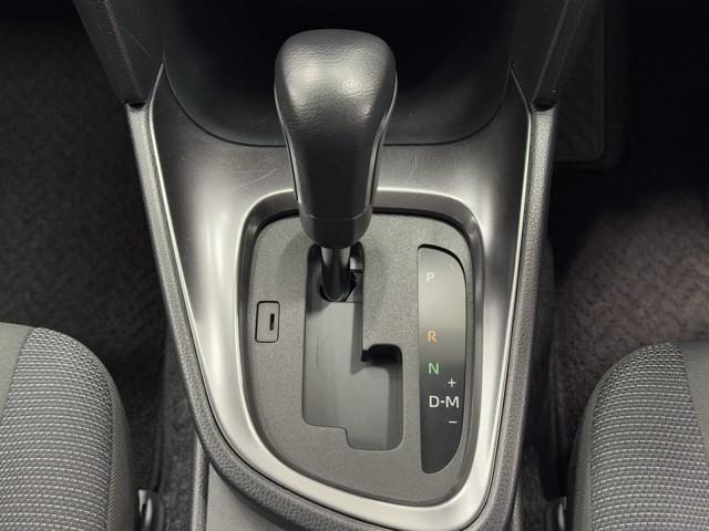 ヤリスクロス Ｇ　ＥＴＣ装備　リヤカメラ　点検記録簿　スマートエントリー　イモビライザー　オートエアコン　アルミホイール　キーレス　パワーウィンドウ　クルコン　ＡＢＳ　ドライブレコーダー　エアバッグ　パワーステアリング（11枚目）