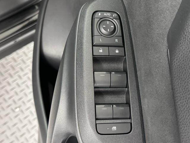 ヤリスクロス Ｇ　ＥＴＣ装備　リヤカメラ　点検記録簿　スマートエントリー　イモビライザー　オートエアコン　アルミホイール　キーレス　パワーウィンドウ　クルコン　ＡＢＳ　ドライブレコーダー　エアバッグ　パワーステアリング（15枚目）