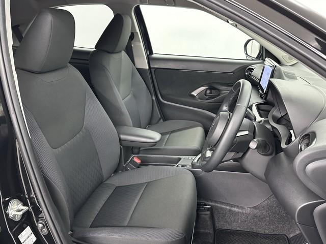 ヤリスクロス Ｇ　ＥＴＣ装備　リヤカメラ　点検記録簿　スマートエントリー　イモビライザー　オートエアコン　アルミホイール　キーレス　パワーウィンドウ　クルコン　ＡＢＳ　ドライブレコーダー　エアバッグ　パワーステアリング（16枚目）