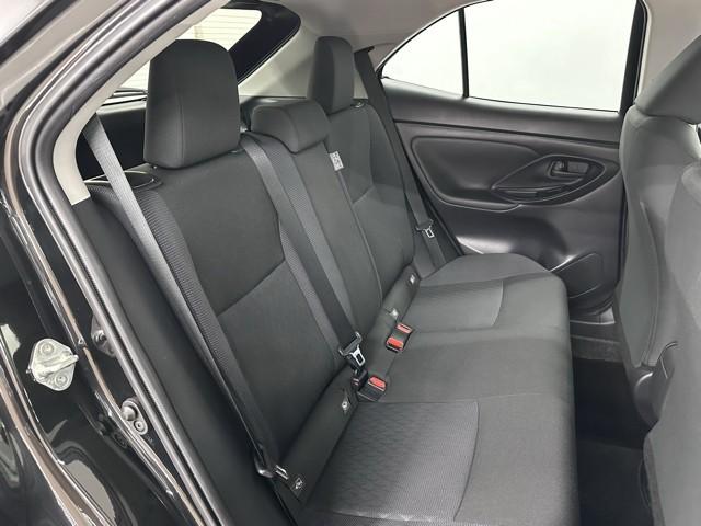 ヤリスクロス Ｇ　ＥＴＣ装備　リヤカメラ　点検記録簿　スマートエントリー　イモビライザー　オートエアコン　アルミホイール　キーレス　パワーウィンドウ　クルコン　ＡＢＳ　ドライブレコーダー　エアバッグ　パワーステアリング（17枚目）