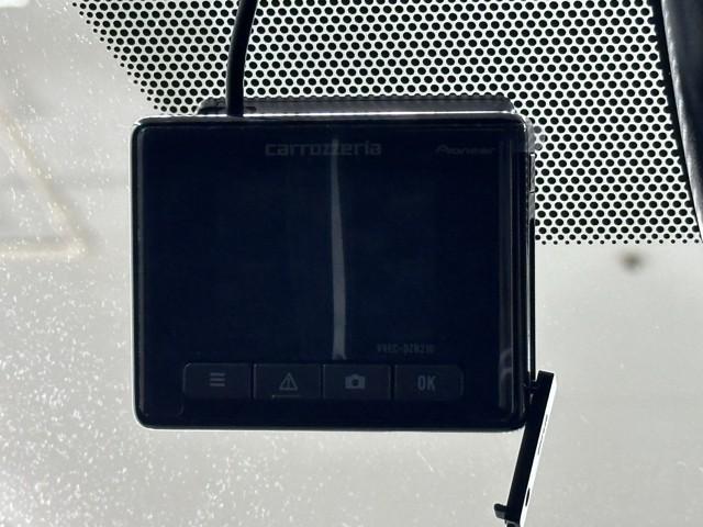 ヴォクシー ハイブリッドS-Z パワーウィンドウ DVD再生機能 インテリキー 横滑防止装置 地デジTV アクティブクルーズコントロール フルオートエアコン リアカメラ エアバッグ ABS 100V充電 ナビTV WAC キーレス(11枚目)