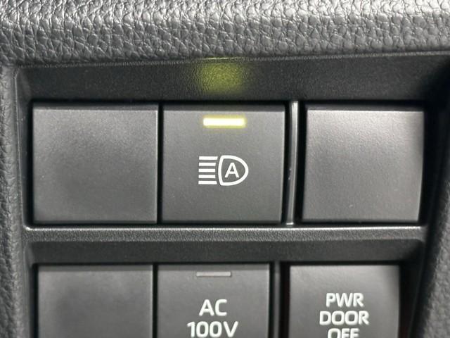 ヴォクシー ハイブリッドS-Z パワーウィンドウ DVD再生機能 インテリキー 横滑防止装置 地デジTV アクティブクルーズコントロール フルオートエアコン リアカメラ エアバッグ ABS 100V充電 ナビTV WAC キーレス(13枚目)