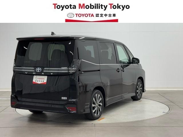 ヴォクシー ハイブリッドS-Z パワーウィンドウ DVD再生機能 インテリキー 横滑防止装置 地デジTV アクティブクルーズコントロール フルオートエアコン リアカメラ エアバッグ ABS 100V充電 ナビTV WAC キーレス(2枚目)