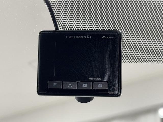 ヴォクシー ハイブリッドS-Z パワーウィンドウ DVD再生機能 インテリキー 横滑防止装置 地デジTV アクティブクルーズコントロール フルオートエアコン リアカメラ エアバッグ ABS 100V充電 ナビTV WAC キーレス(9枚目)