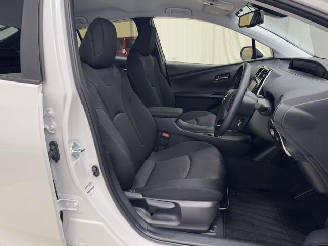 プリウス SセーフティプラスII TCナビ・パノラミックビューモニター・ETC・LED・スマートキー・ワンオーナー(16枚目)